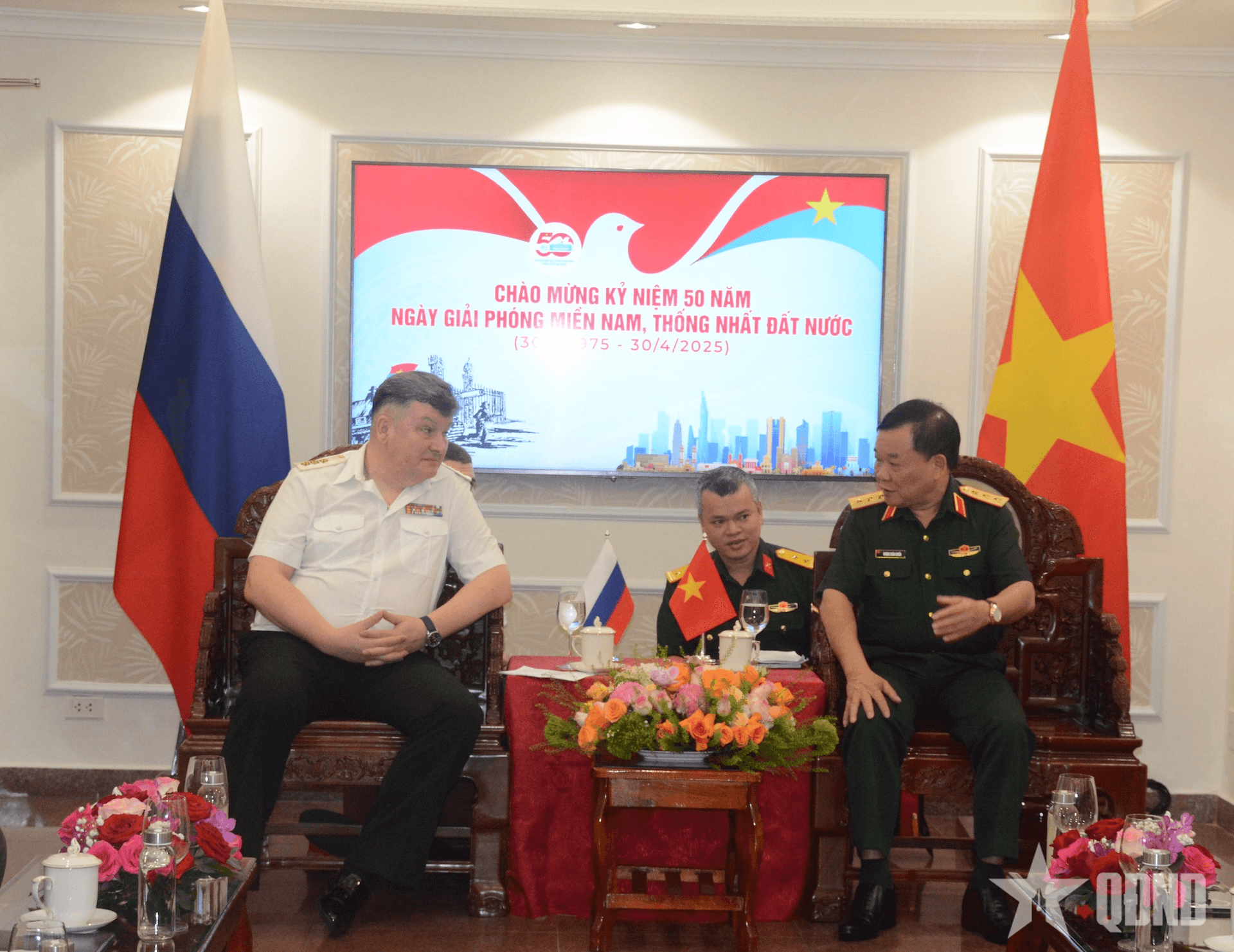 Thượng tướng Hoàng Xuân Chiến tiếp Phó tổng tư lệnh Hải quân Liên bang Nga