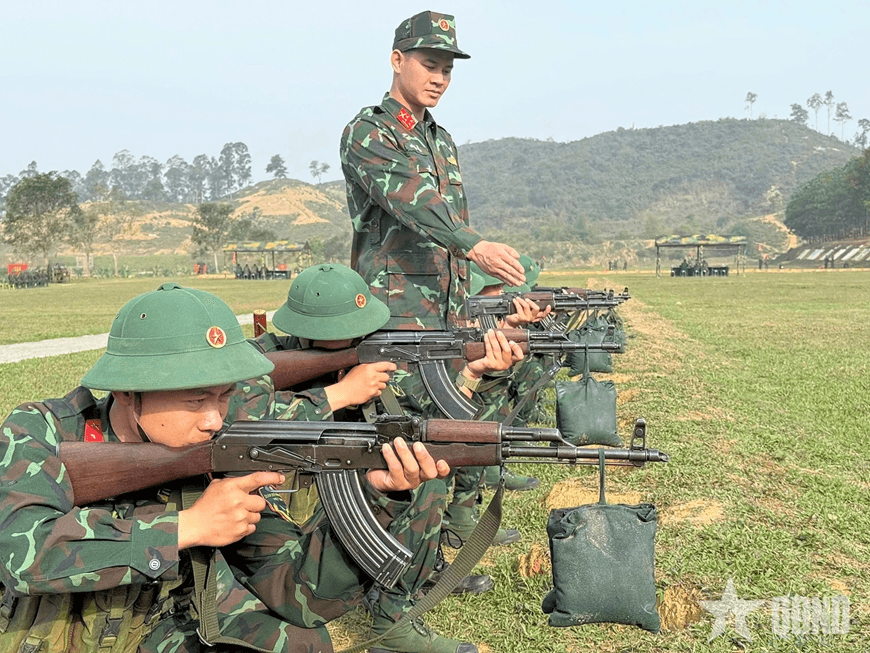 Trung đoàn 98 phát huy sáng kiến vào huấn luyện chiến sĩ mới