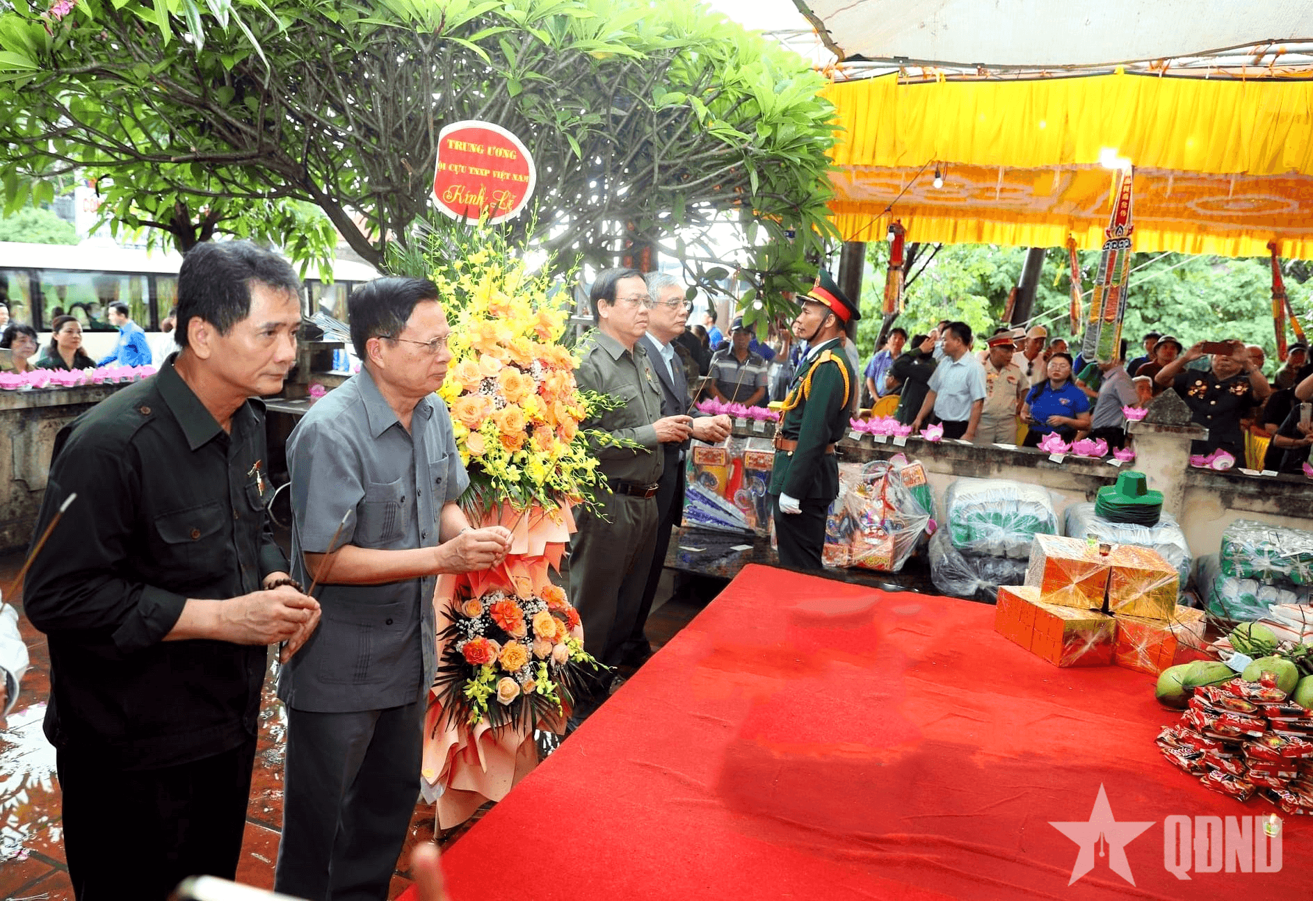 Thanh niên xung phong Thủ đô sống bám cầu đường, chết kiên cường dũng cảm