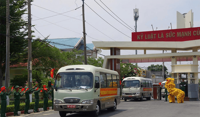 Sư đoàn 5 (Quân khu 7) đón lực lượng diễu binh, diễu hành hoàn thành xuất sắc nhiệm vụ trở về đơn vị