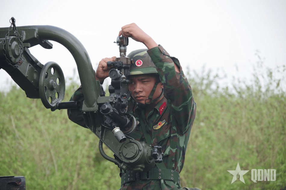 Trên trận địa pháo của Lữ đoàn Pháo binh 368 những ngày nghỉ lễ