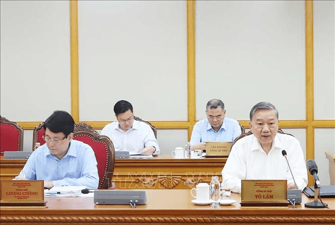 Tổng Bí thư Tô Lâm chủ trì cuộc họp cho ý kiến về tiến độ sắp xếp tổ chức bộ máy và đơn vị hành chính các cấp