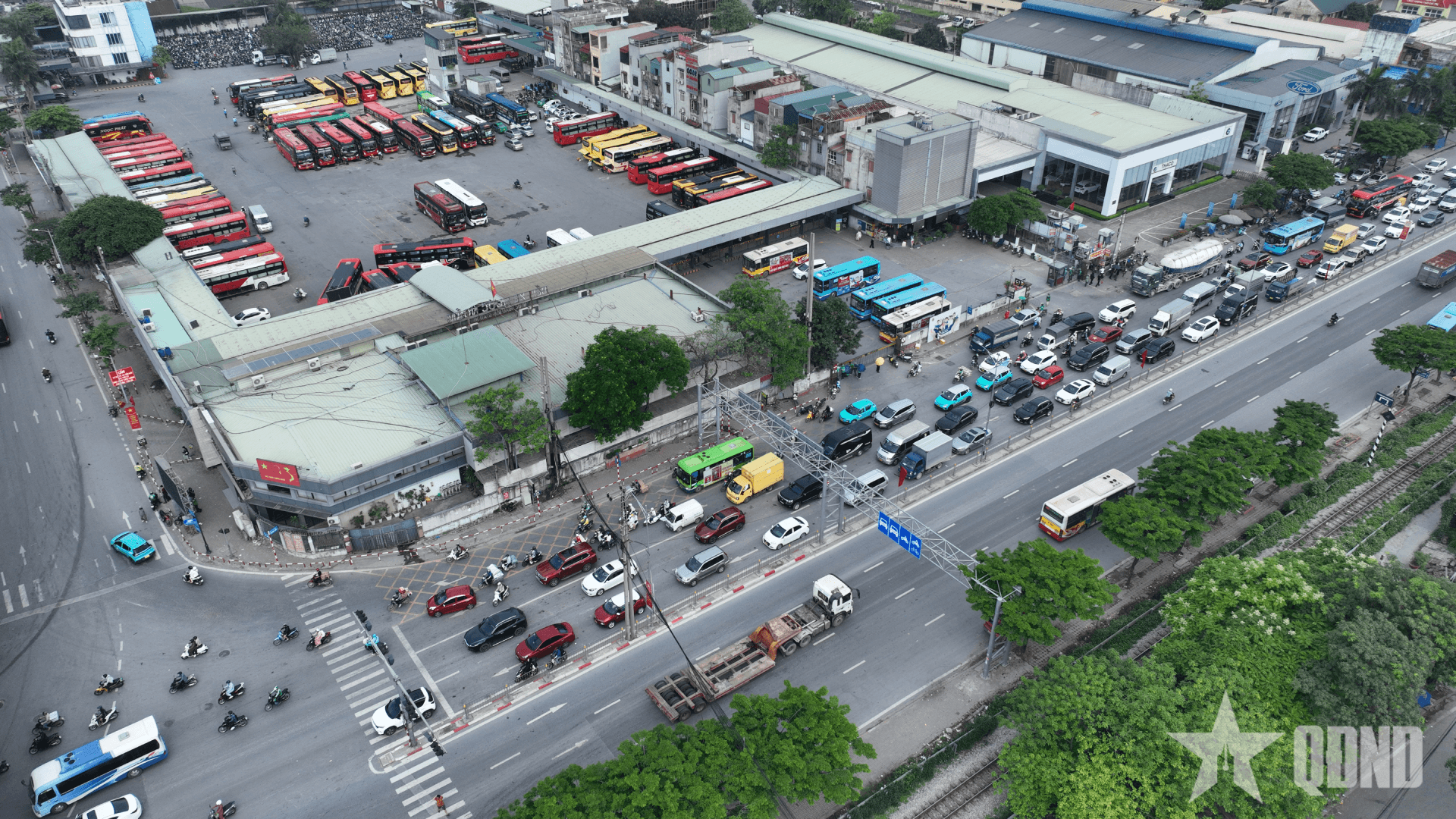 Người dân sớm trở về Thủ đô để tránh ùn tắc