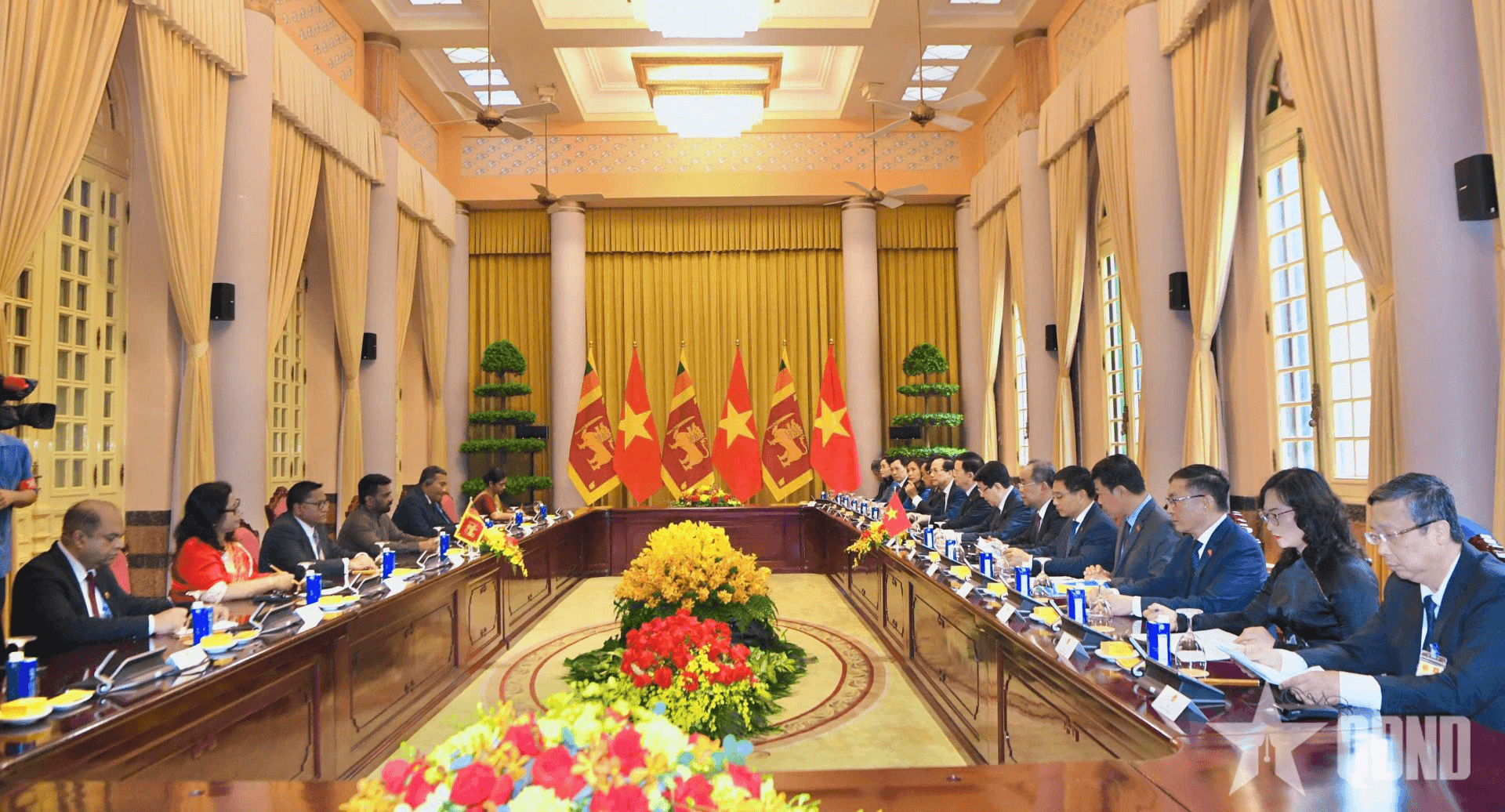 Chủ tịch nước Lương Cường hội đàm với Tổng thống Sri Lanka