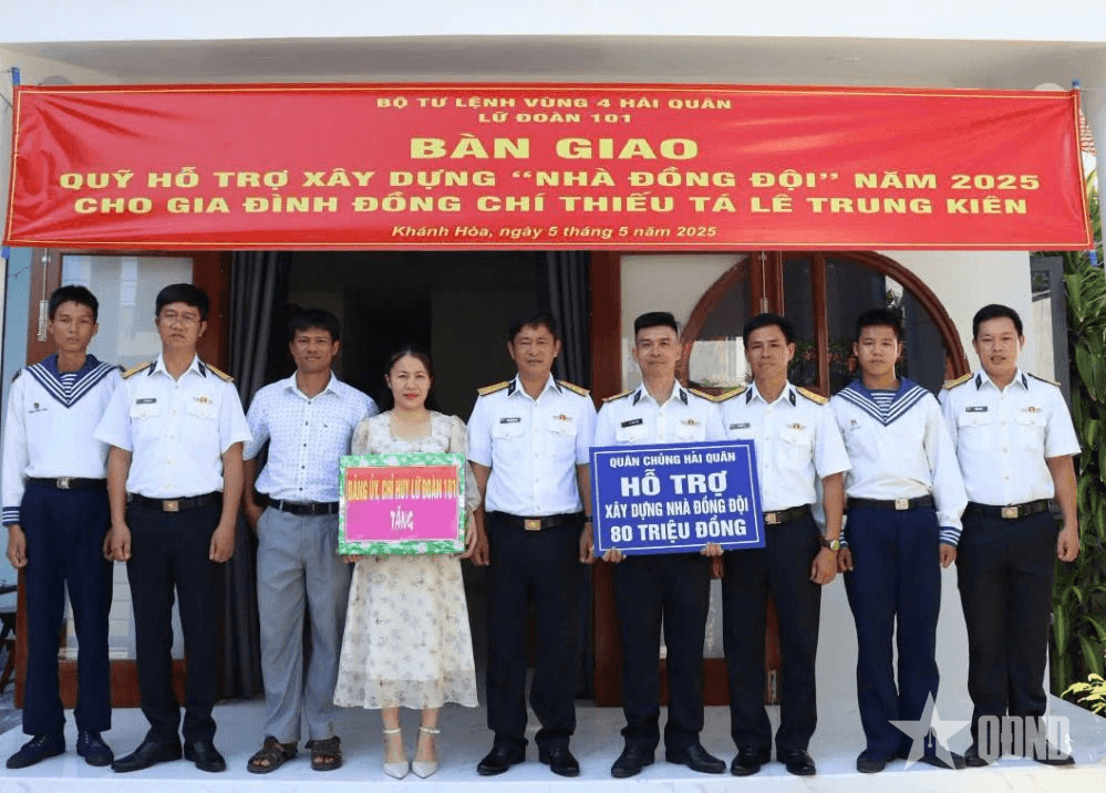 Trao nhà đồng đội tặng quân nhân có hoàn cảnh khó khăn