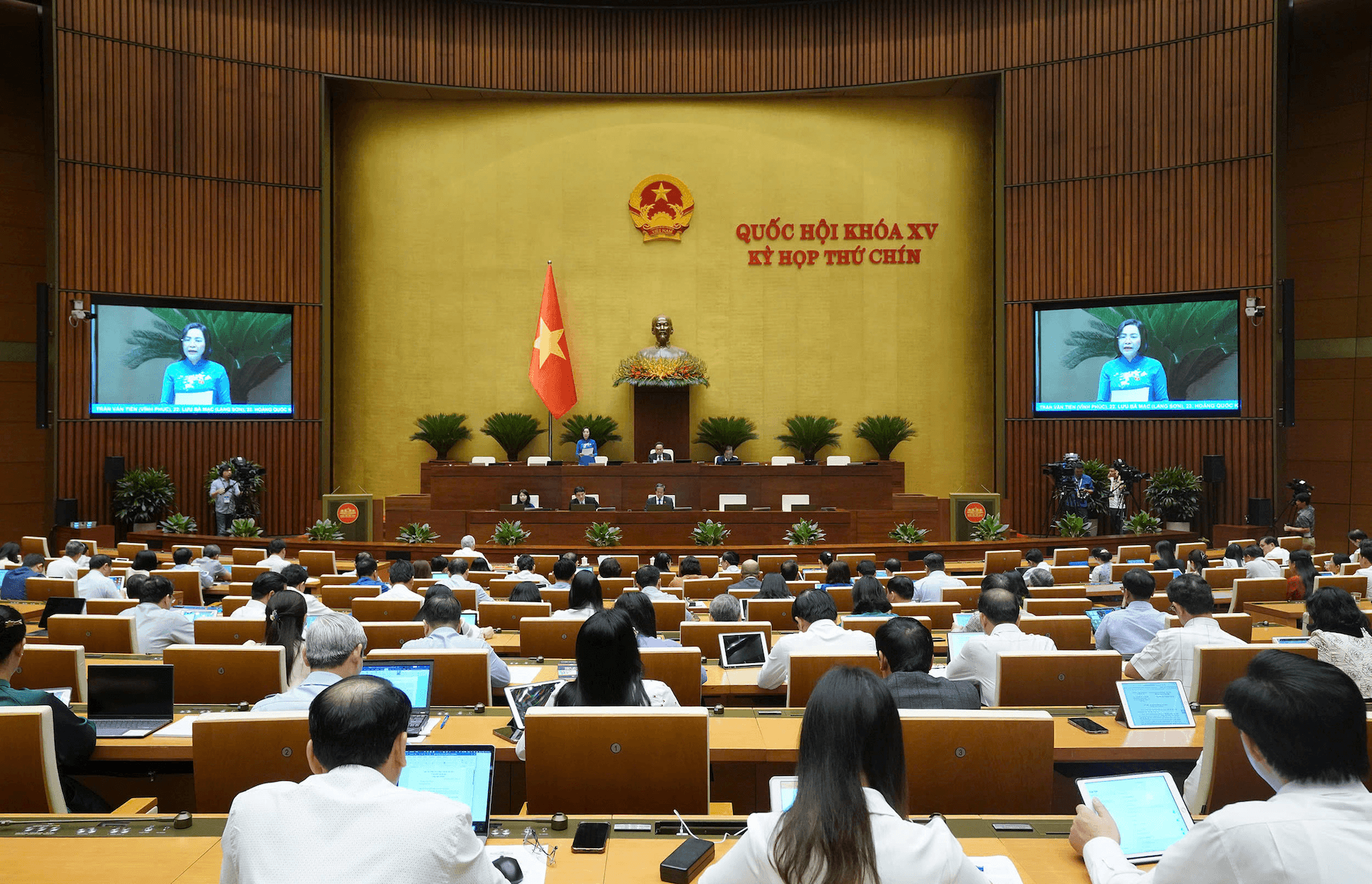 Kỳ họp thứ chín, Quốc hội khóa XV: Đề xuất quy định cấm ép buộc học thêm dưới mọi hình thức