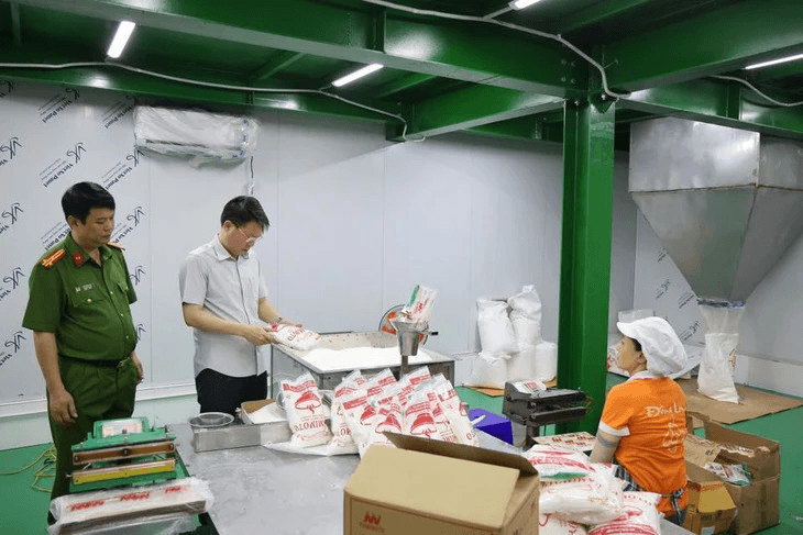 “Người giả” sinh ra hàng giả