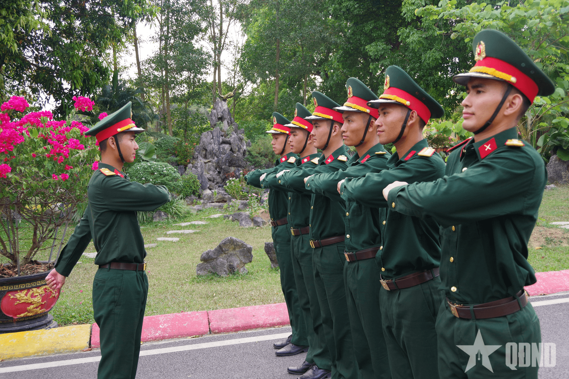 Quân khu 4 luyện tập diễu binh, diễu hành kỷ niệm 80 năm Quốc khánh