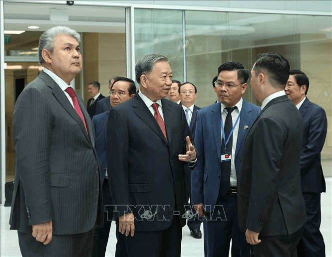 Tổng Bí thư Tô Lâm thăm Trung tâm Tài chính quốc tế Astana của Kazakhstan