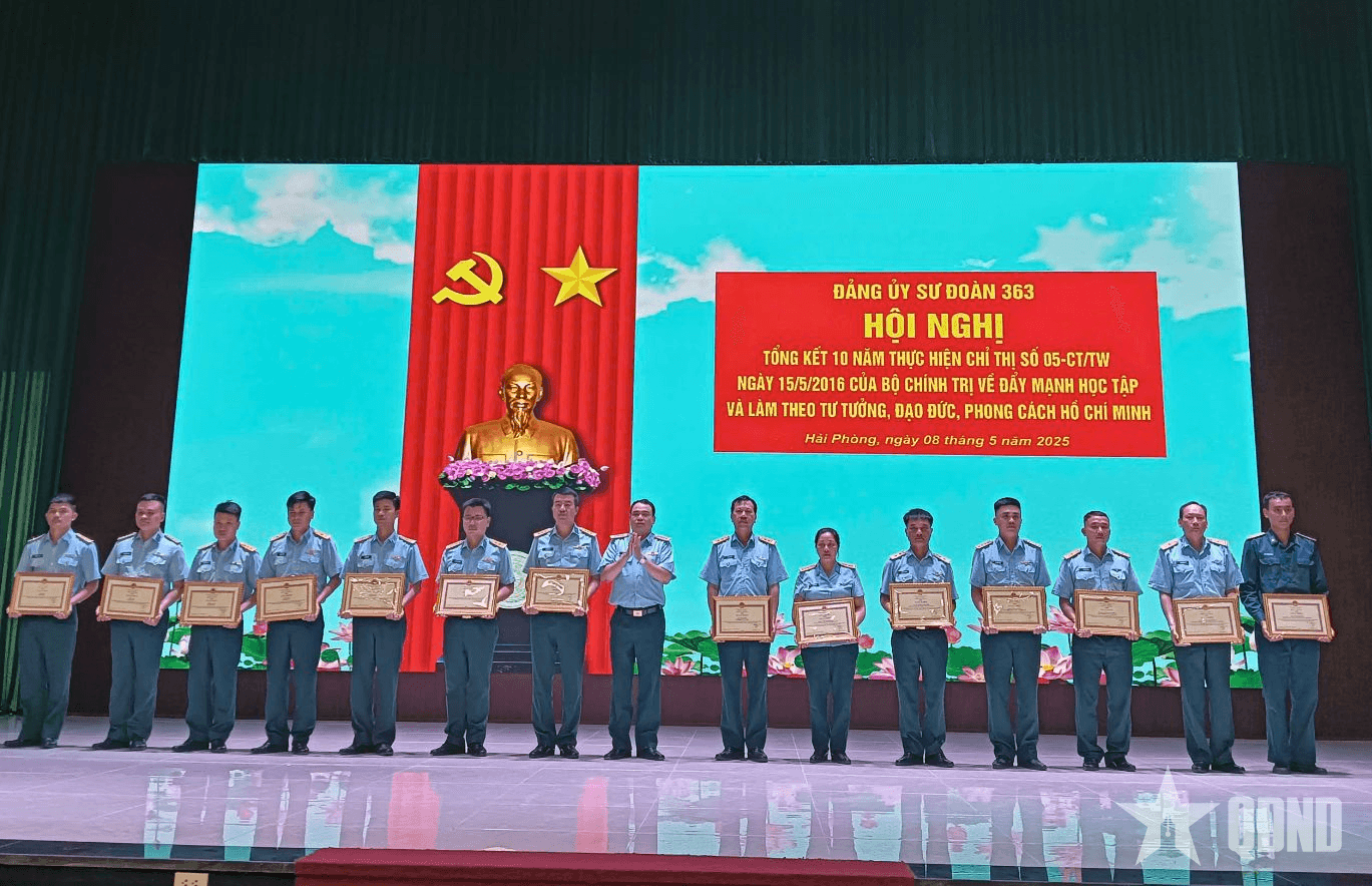 Đảng ủy Sư đoàn 363 tổng kết 10 năm thực hiện Chỉ thị 05 của Bộ Chính trị