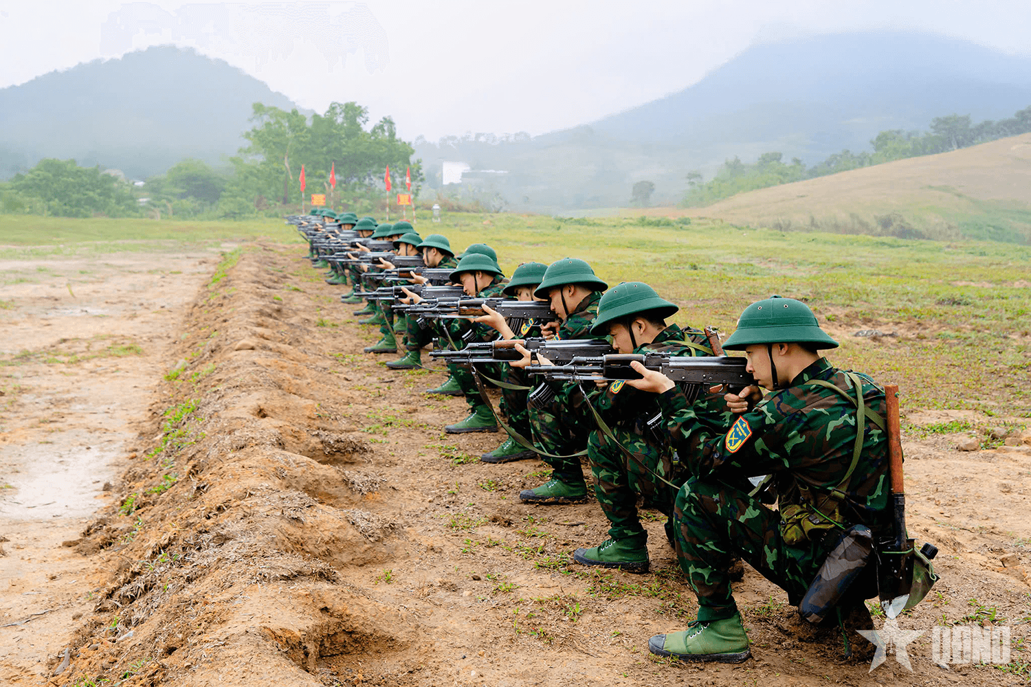 Quyết tâm giành kết quả cao trong kiểm tra “3 tiếng nổ” của chiến sĩ mới