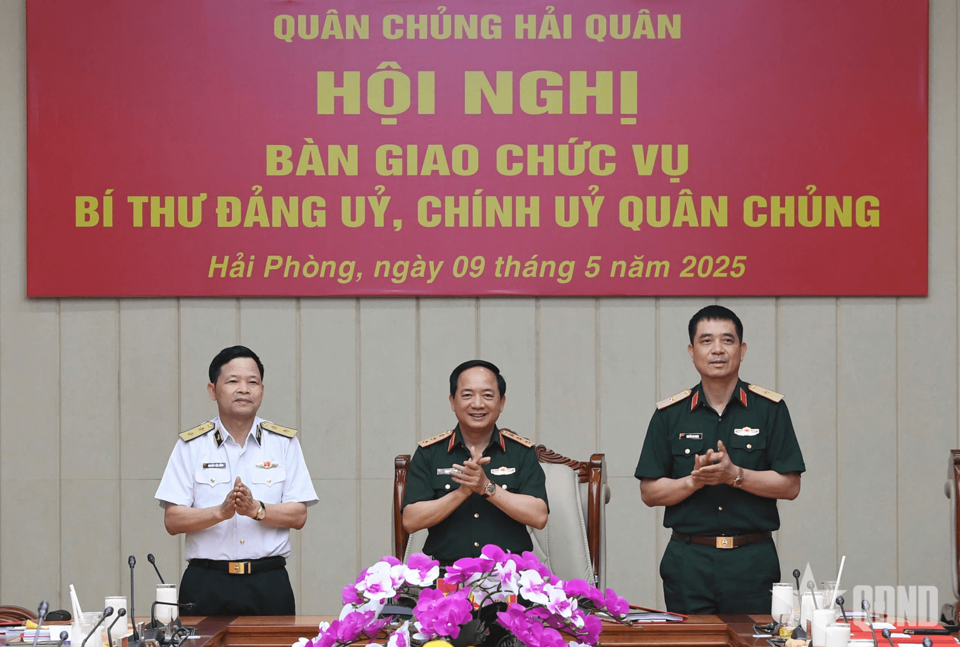 Thượng tướng Trịnh Văn Quyết chủ trì Hội nghị bàn giao chức vụ Bí thư Đảng ủy, Chính ủy Quân chủng Hải quân