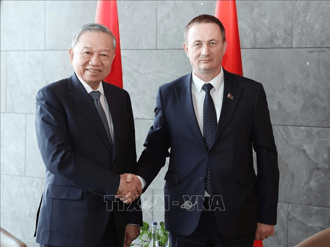 Tổng Bí thư Tô Lâm hội kiến Thủ tướng Belarus Aleksandr Turchin