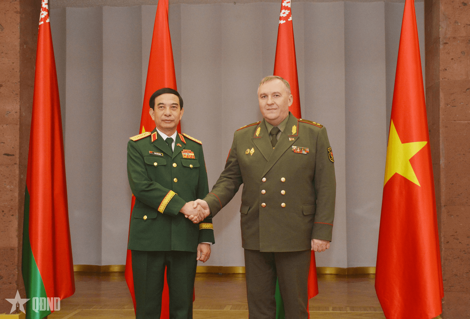 Đại tướng Phan Văn Giang hội đàm với Bộ trưởng Quốc phòng Belarus