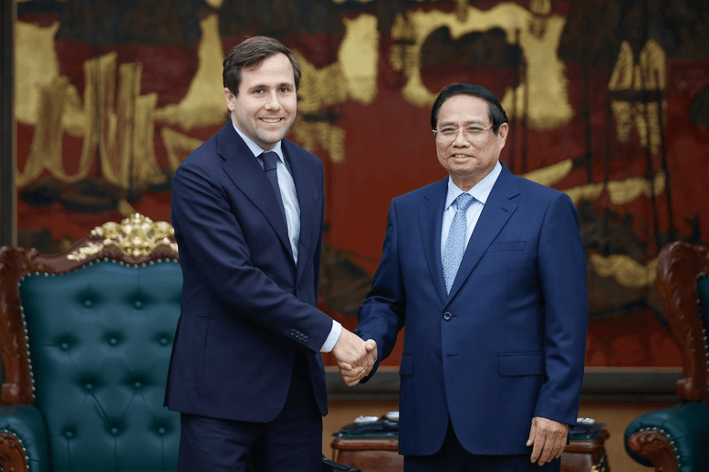 Thủ tướng Phạm Minh Chính tiếp Bộ trưởng Hợp tác phát triển quốc tế và Ngoại thương Thụy Điển