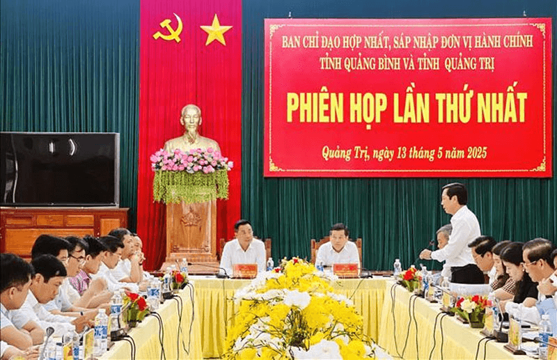 Quảng Bình và Quảng Trị họp Ban chỉ đạo hợp nhất đơn vị hành chính tỉnh lần thứ nhất