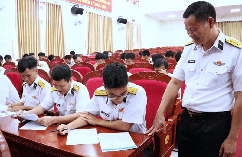 Bộ tư lệnh Vùng 5 Hải quân kiểm tra công tác bảo đảm trật tự, an toàn giao thông đường bộ