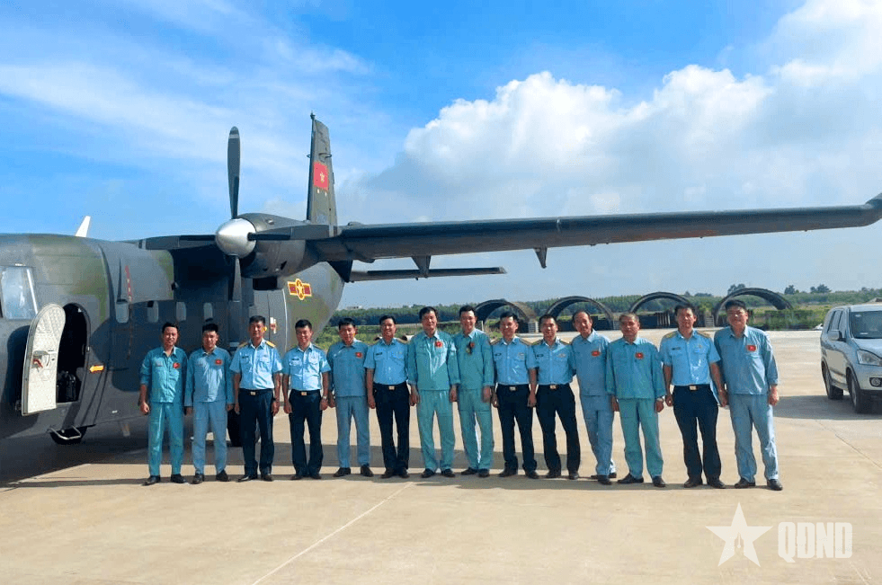 Lữ đoàn 918 tổ chức thành công ban bay cán bộ