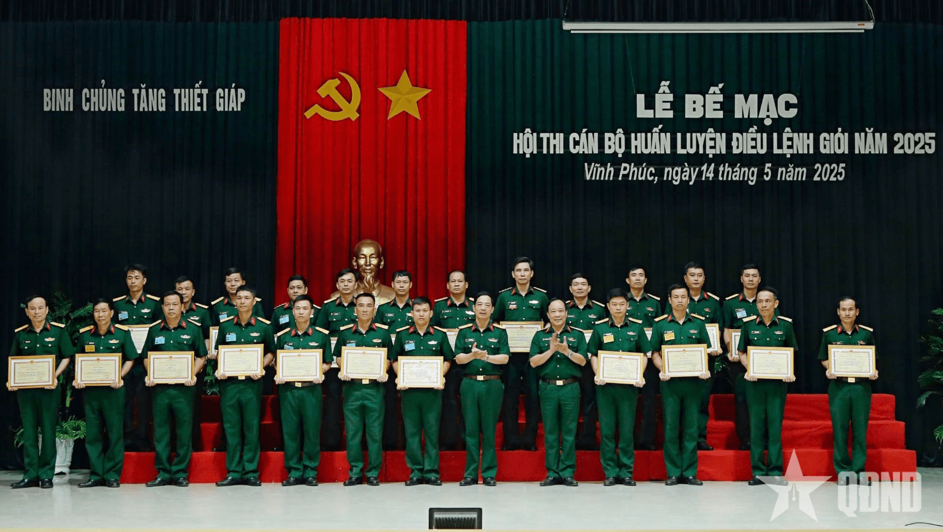 Binh chủng Tăng thiết giáp: Hội thi Cán bộ huấn luyện điều lệnh giỏi thành công tốt đẹp