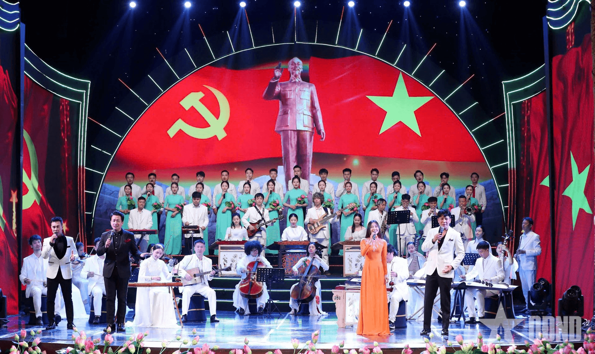 “Quà tháng 5 dâng Người” - Tiếng lòng tri ân gửi tặng Chủ tịch Hồ Chí Minh