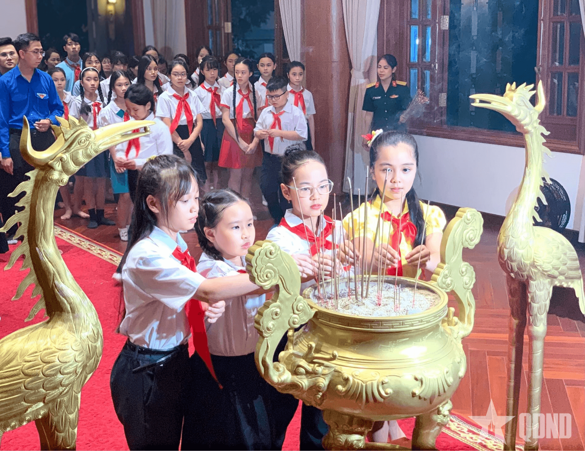 Thành đoàn Đà Nẵng kỷ niệm 135 năm Ngày sinh Chủ tịch Hồ Chí Minh