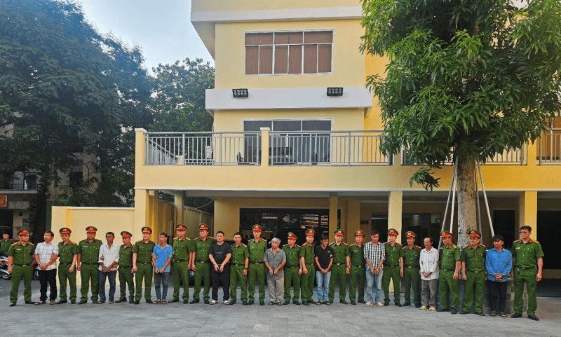 Khởi tố thêm 34 bị can trong đường dây buôn lậu hàng triệu lít dầu