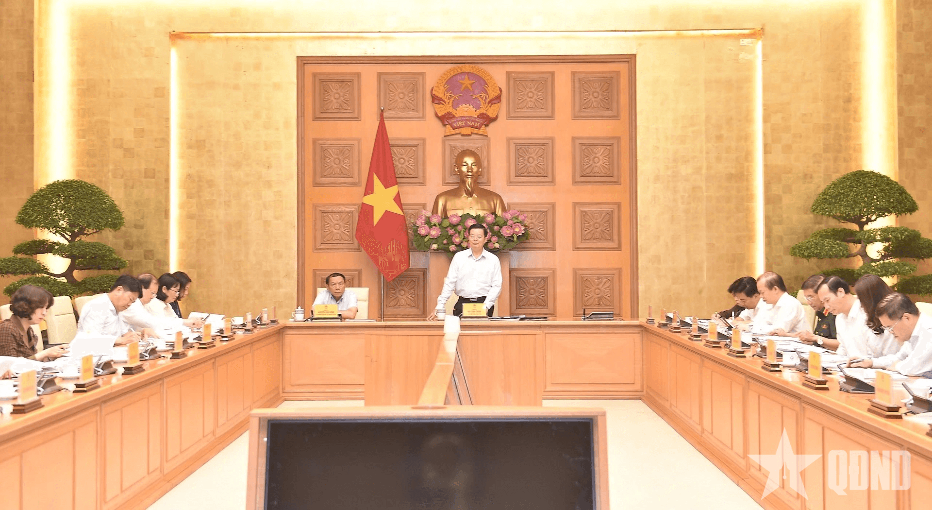 Khẩn trương tiến hành công tác chuẩn bị cho Triển lãm thành tựu kinh tế-xã hội nhân dịp kỷ niệm 80 năm Ngày Quốc khánh