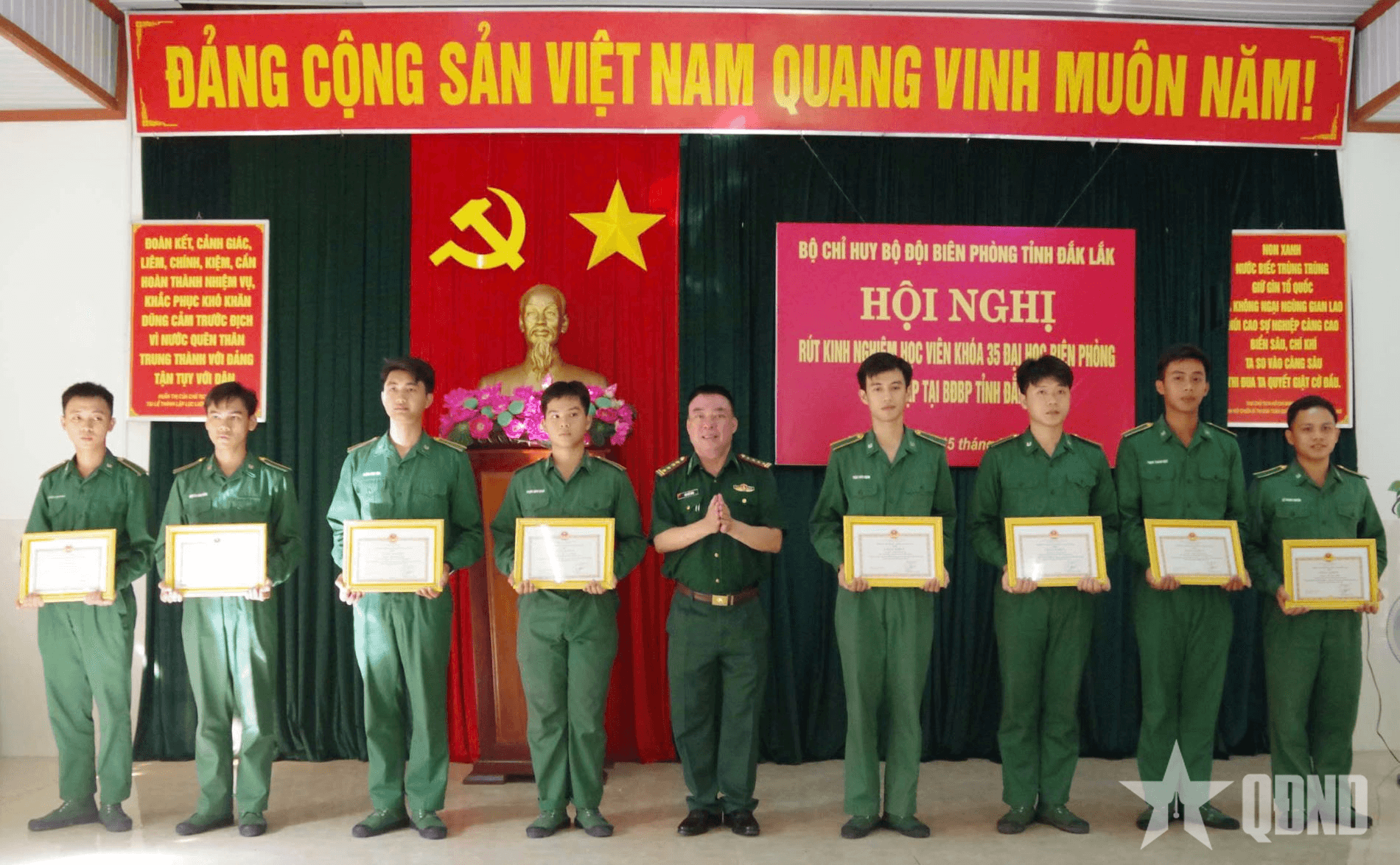 Bộ đội Biên phòng tỉnh Đắk Lắk khen thưởng 15 học viên Học viện Biên phòng