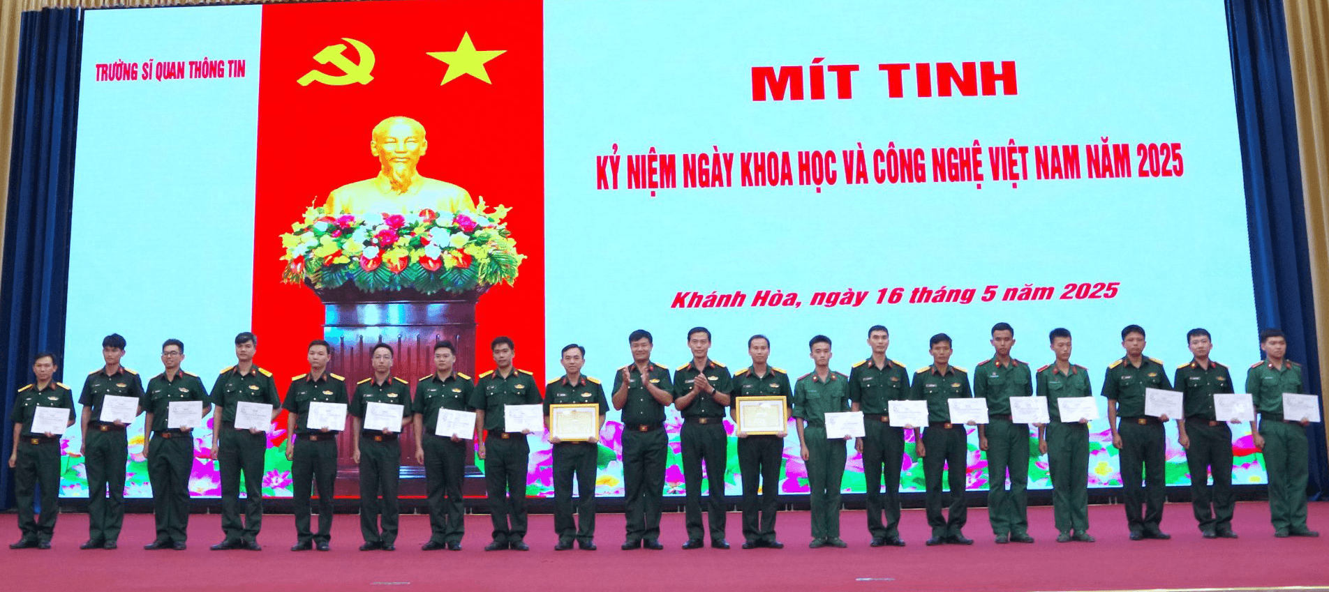 Trường Sĩ quan Thông tin kỷ niệm Ngày Khoa học công nghệ Việt Nam