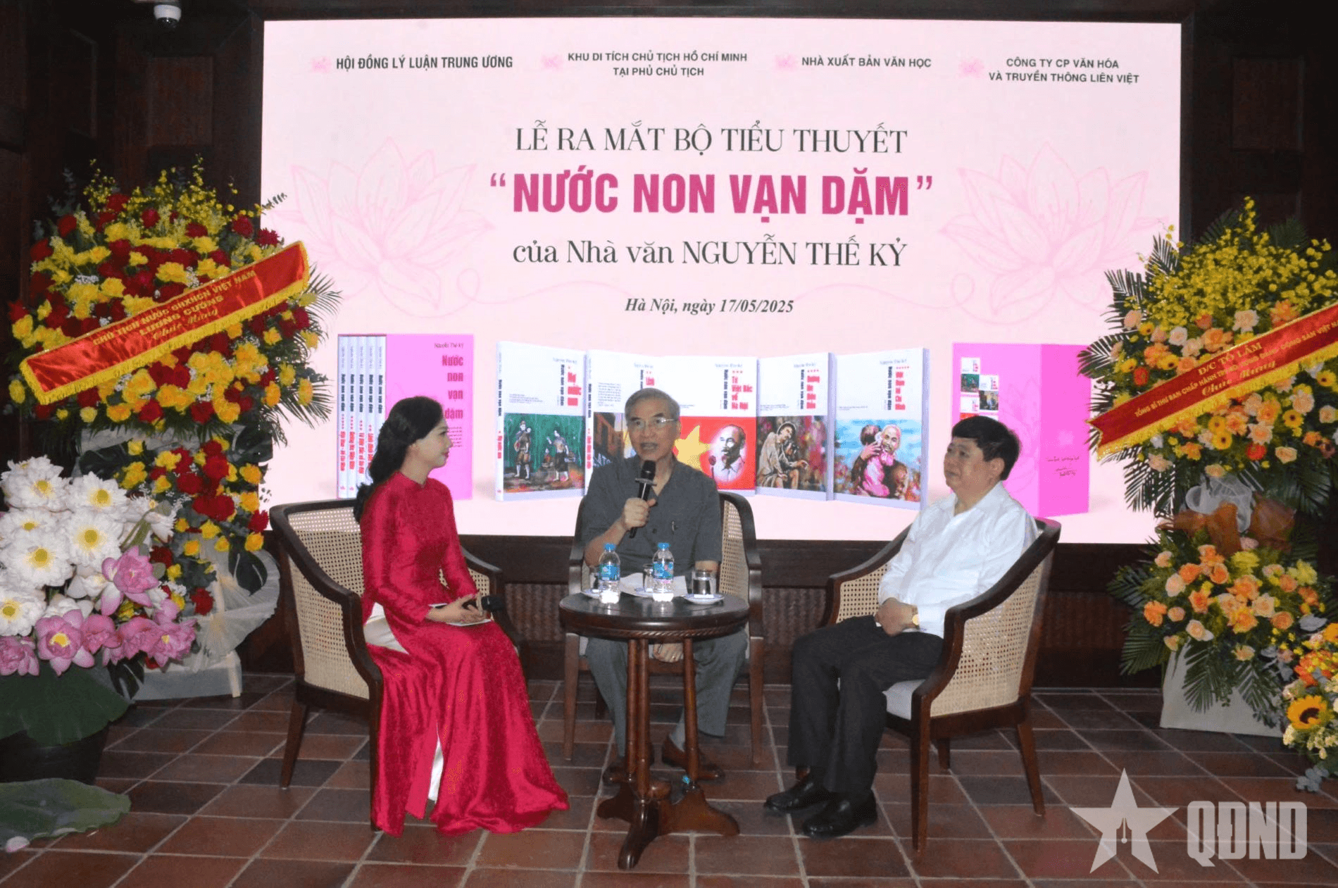 Ra mắt trọn bộ tiểu thuyết “Nước non vạn dặm” của PGS, TS, nhà văn Nguyễn Thế Kỷ