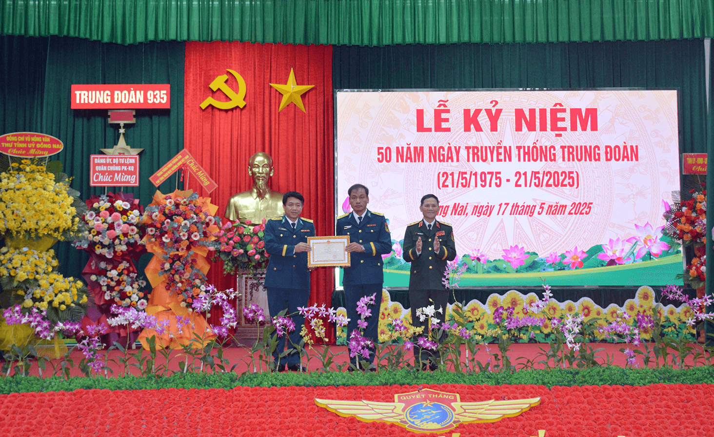 Trung tướng Phạm Trường Sơn dự lễ kỷ niệm 50 năm Ngày truyền thống Trung đoàn 935