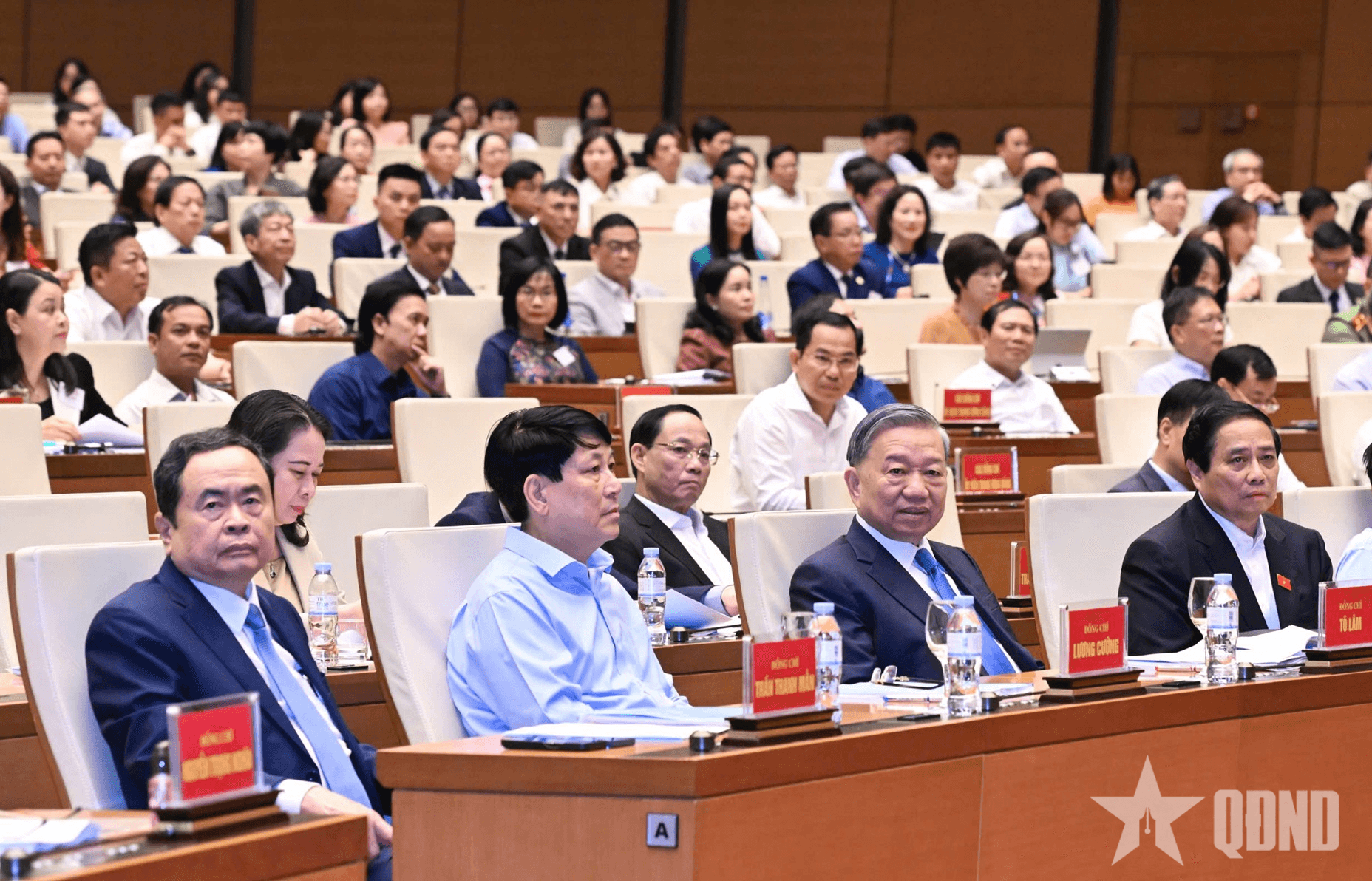 Hội nghị toàn quốc quán triệt, triển khai thực hiện Nghị quyết số 66-NQ/TW và Nghị quyết số 68-NQ/TW của Bộ Chính trị