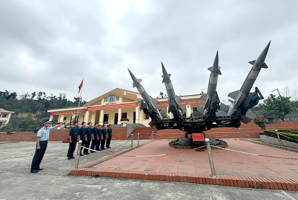 Thi đua đột phá vào nhiệm vụ mới