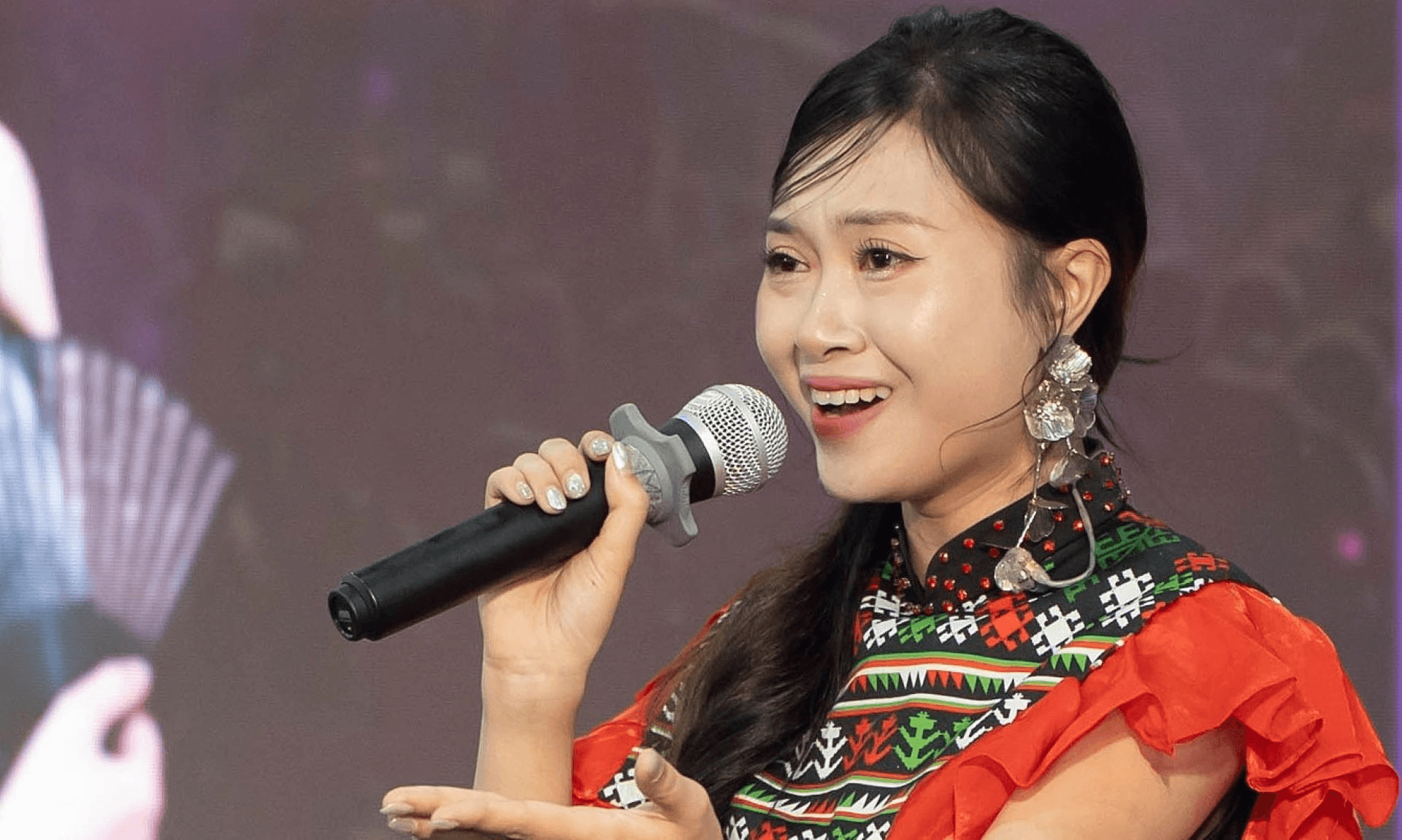Vang mãi những bài ca đi cùng năm tháng