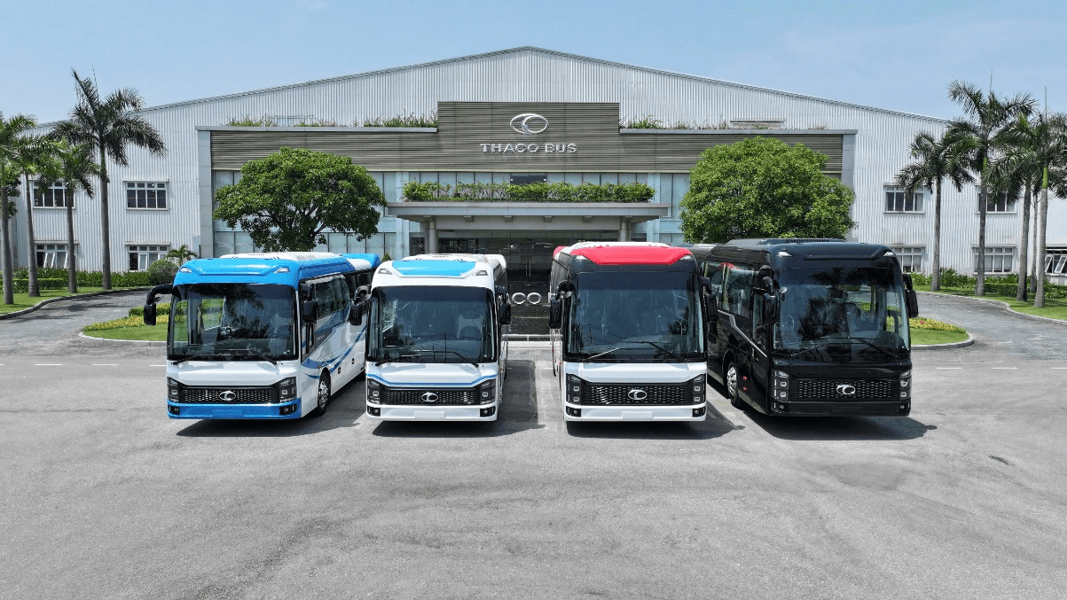 THACO Cruizer -  lựa chọn mới trong dòng xe bus ghế ngồi cao cấp