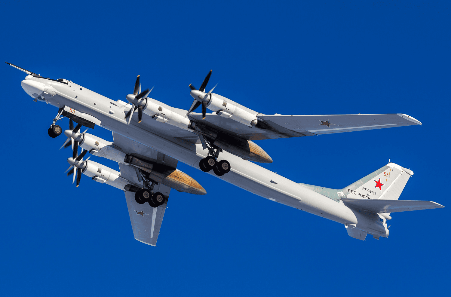 Quân sự thế giới hôm nay (21-5): Vì sao Nga điều thêm Tu-95MS đến Bắc Cực?