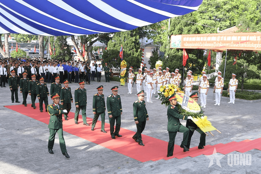 Truy điệu, an táng 76 hài cốt liệt sĩ Việt Nam hy sinh tại Lào