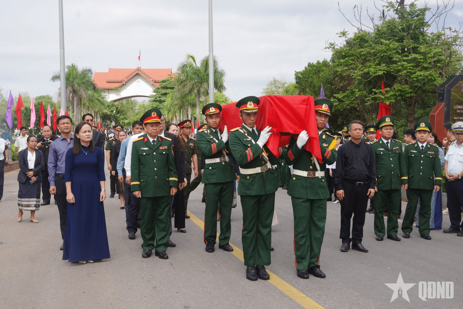 Quảng Trị: Bàn giao, đón nhận 12 hài cốt liệt sĩ hy sinh tại Lào về nước