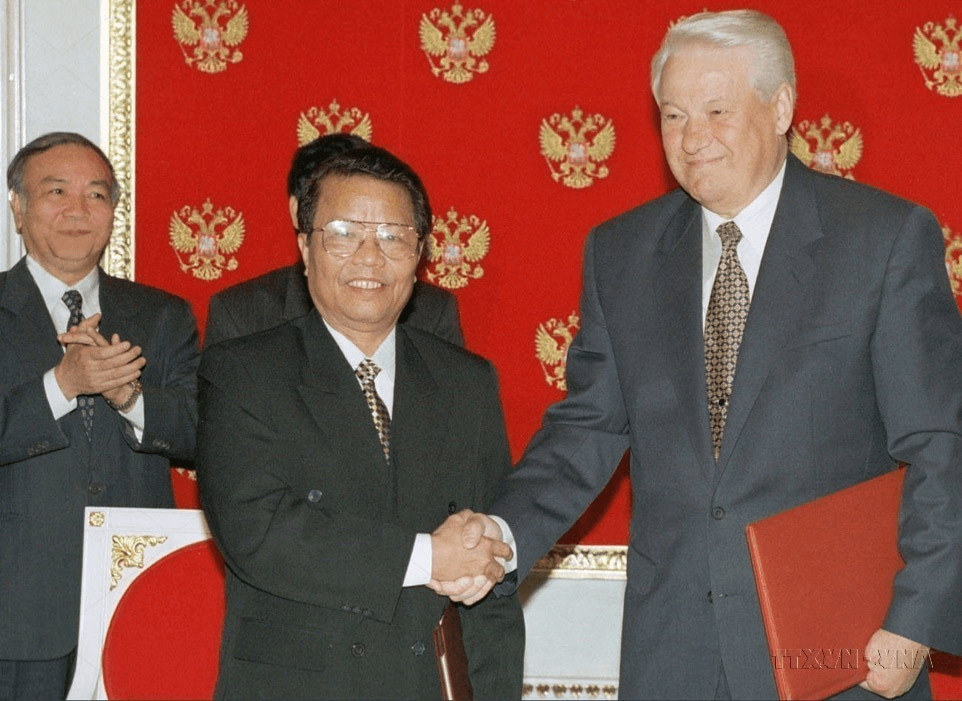 Nhà lãnh đạo có nhiều công lao to lớn với sự nghiệp cách mạng vẻ vang của Đảng và dân tộc