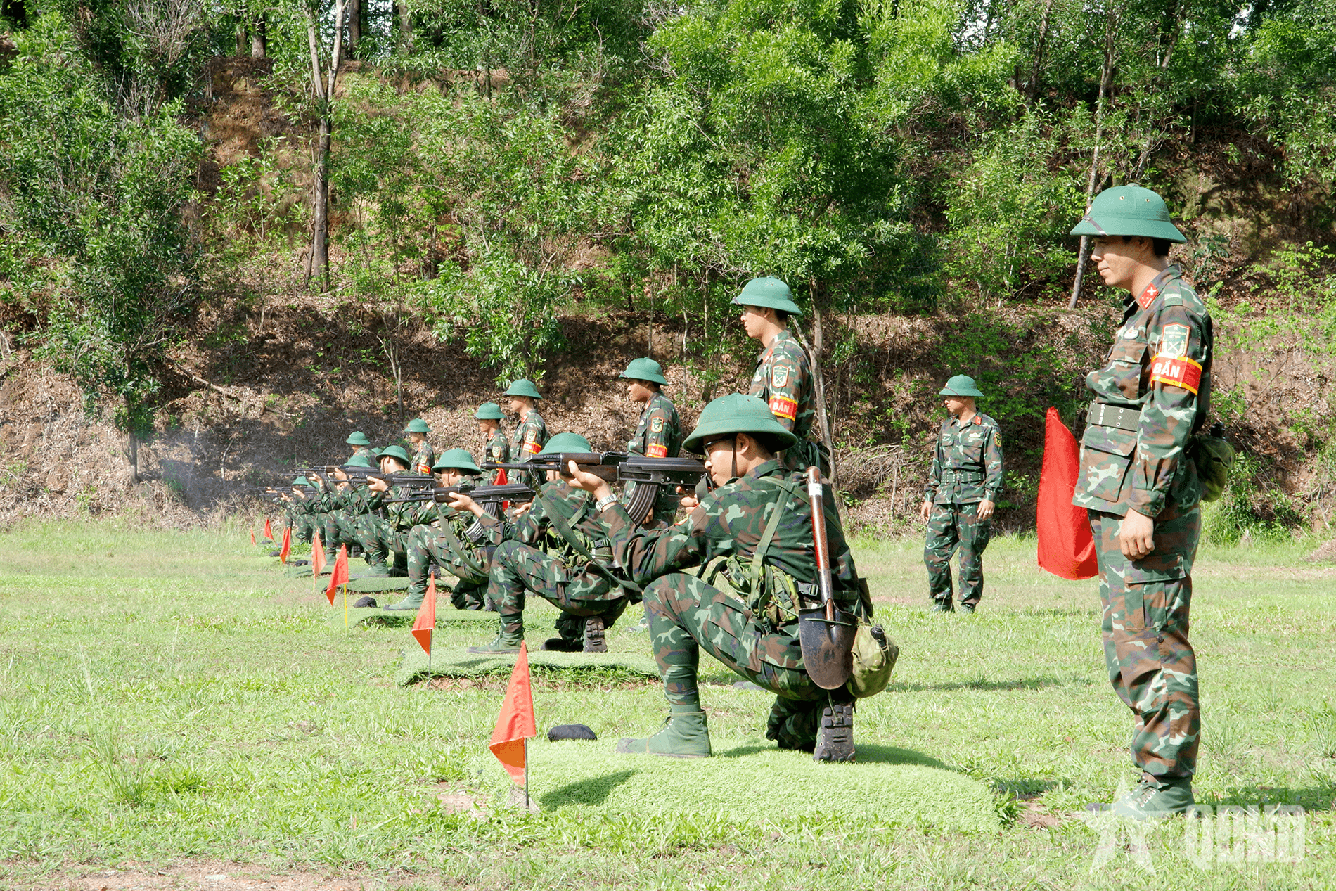 Chiến sĩ mới Sư đoàn 309 (Quân khu 7) hoàn thành tốt kiểm tra “3 tiếng nổ”