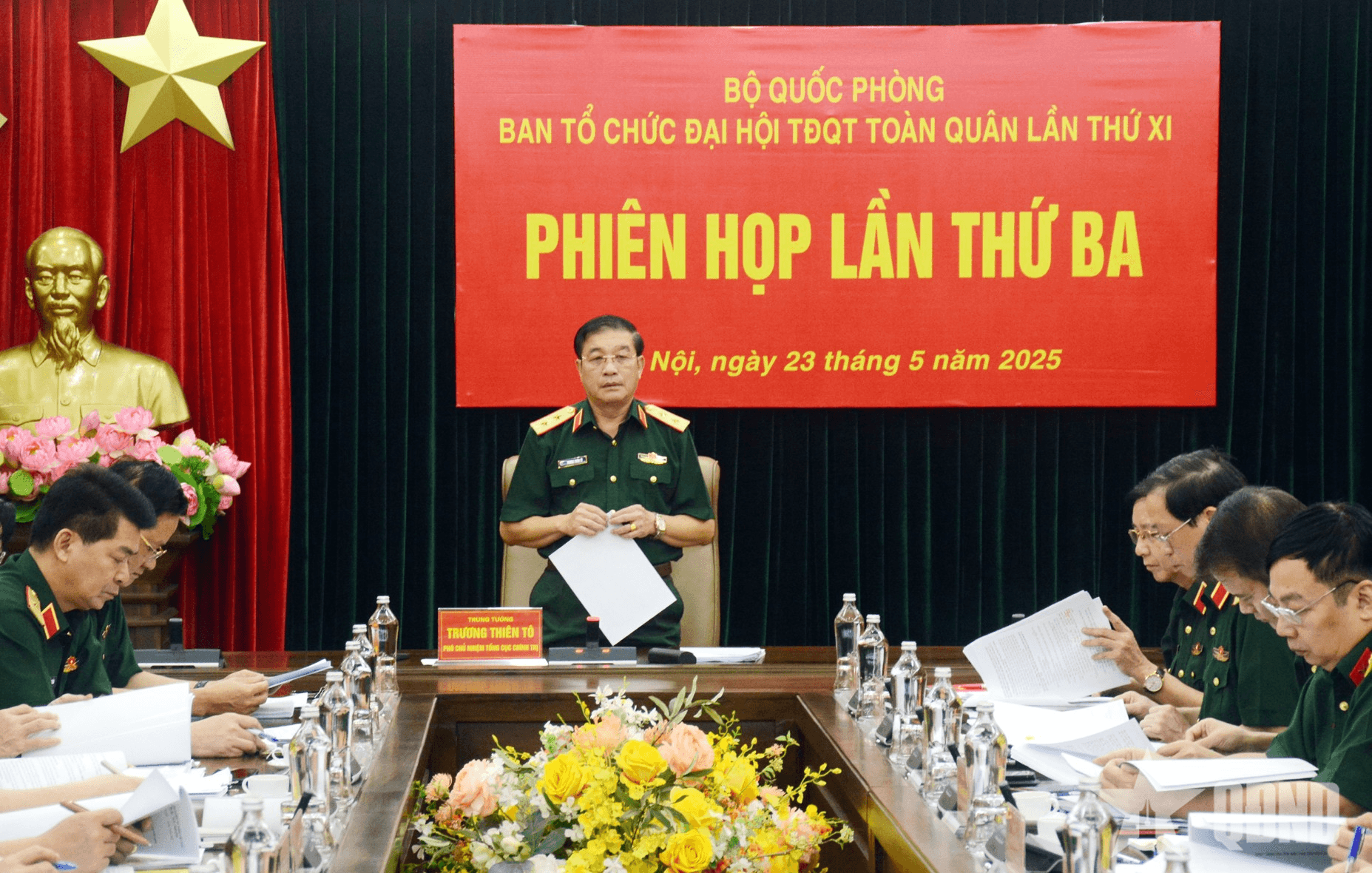 Trung tướng Trương Thiên Tô chủ trì phiên họp Ban tổ chức Đại hội Thi đua Quyết thắng toàn quân lần thứ XI