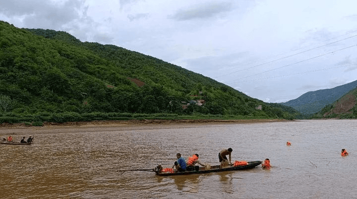 Thanh Hóa: Tìm thấy thi thể hai chị em ruột đuối nước trên sông Mã