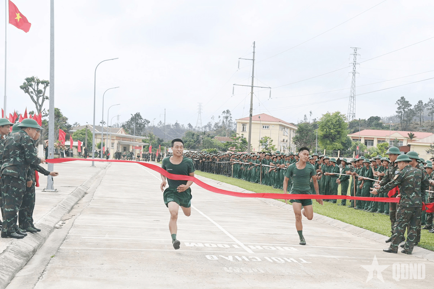 Trưởng thành hơn từ hội thao huấn luyện chiến sĩ mới Quân khu 3