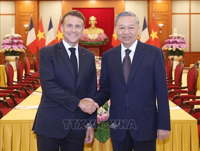 Tổng Bí thư Tô Lâm hội kiến Tổng thống Pháp Emmanuel Macron