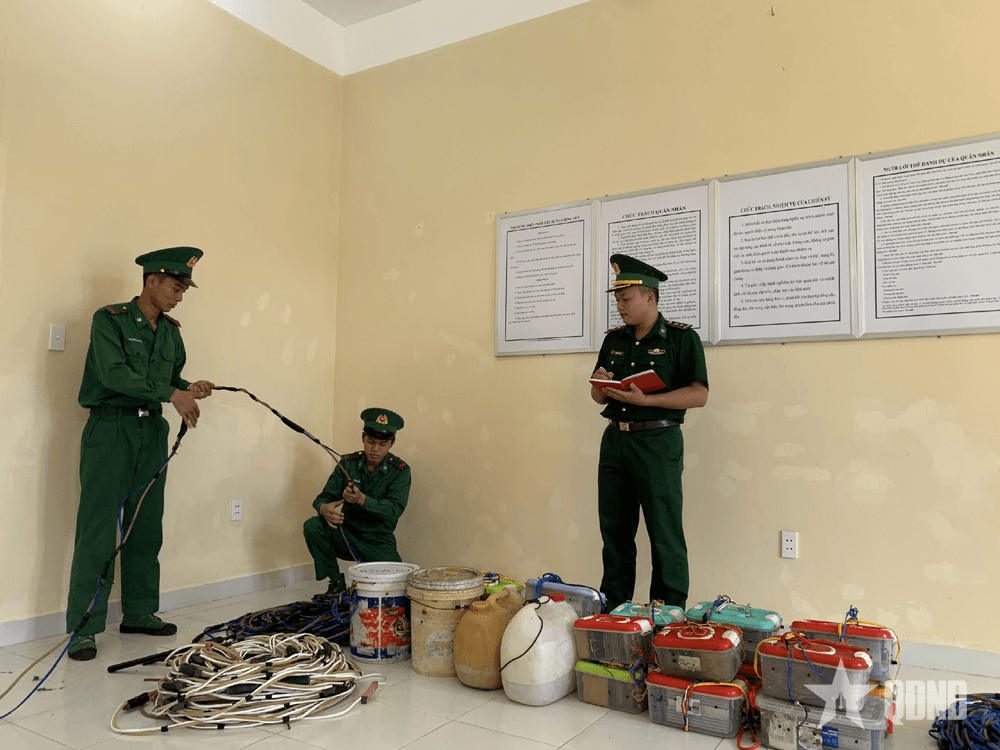 Cuộc chiến giữ màu xanh của biển
