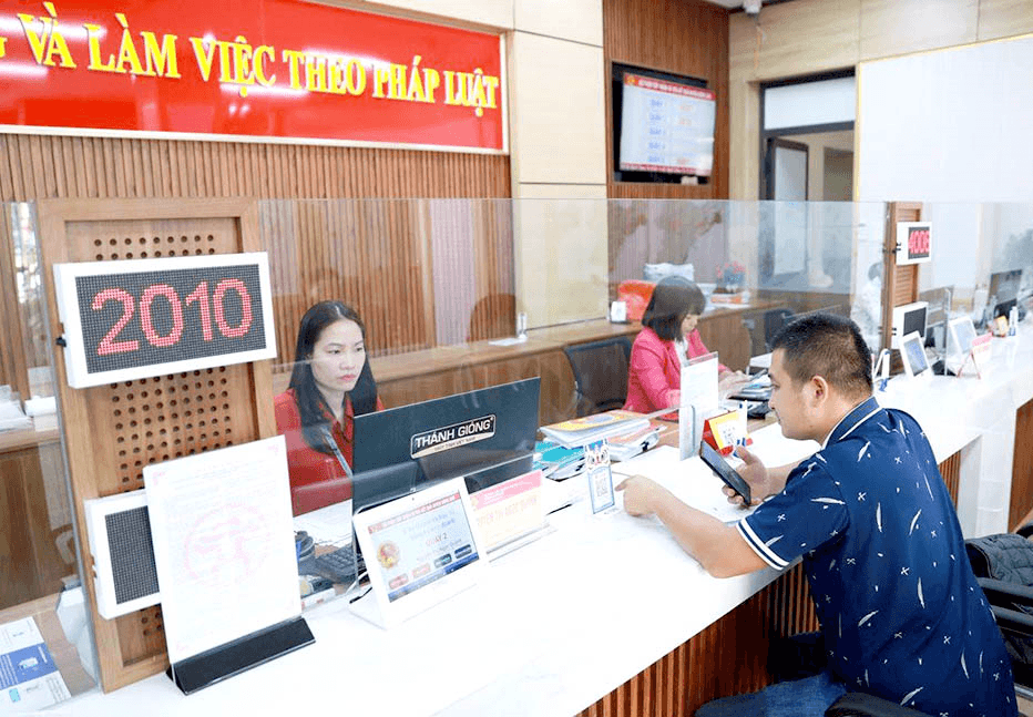 Hà Nội sẽ giảm 30% thủ tục hành chính để hỗ trợ doanh nghiệp