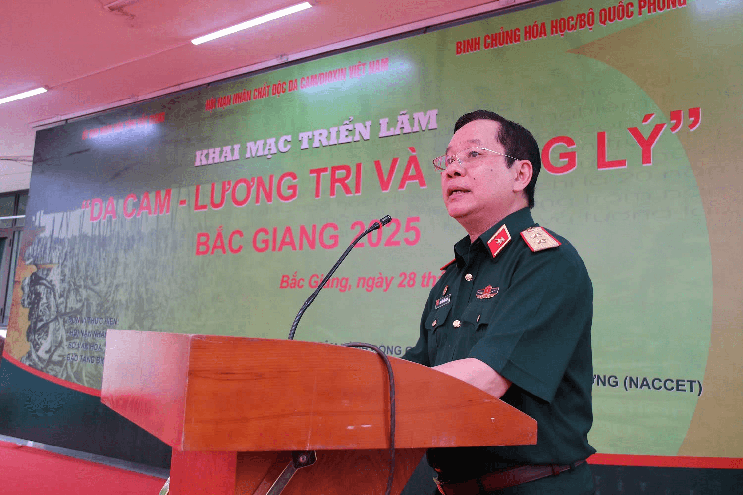 Bắc Giang: Hơn 300 tư liệu quý trưng bày tại triển lãm “Da cam - Lương tri và Công lý”