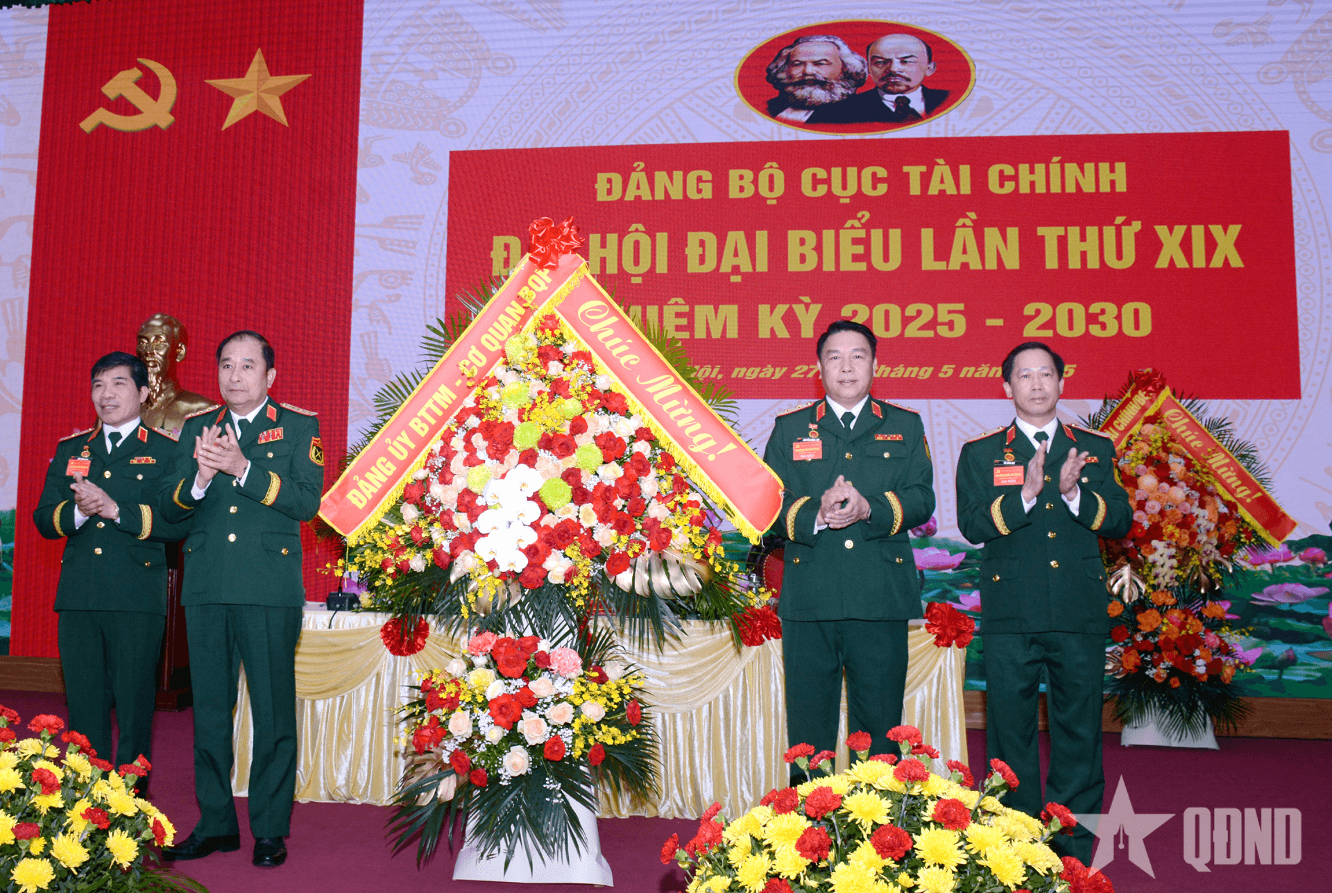Thượng tướng Phùng Sĩ Tấn dự, chỉ đạo Đại hội đại biểu Đảng bộ Cục Tài chính lần thứ XIX