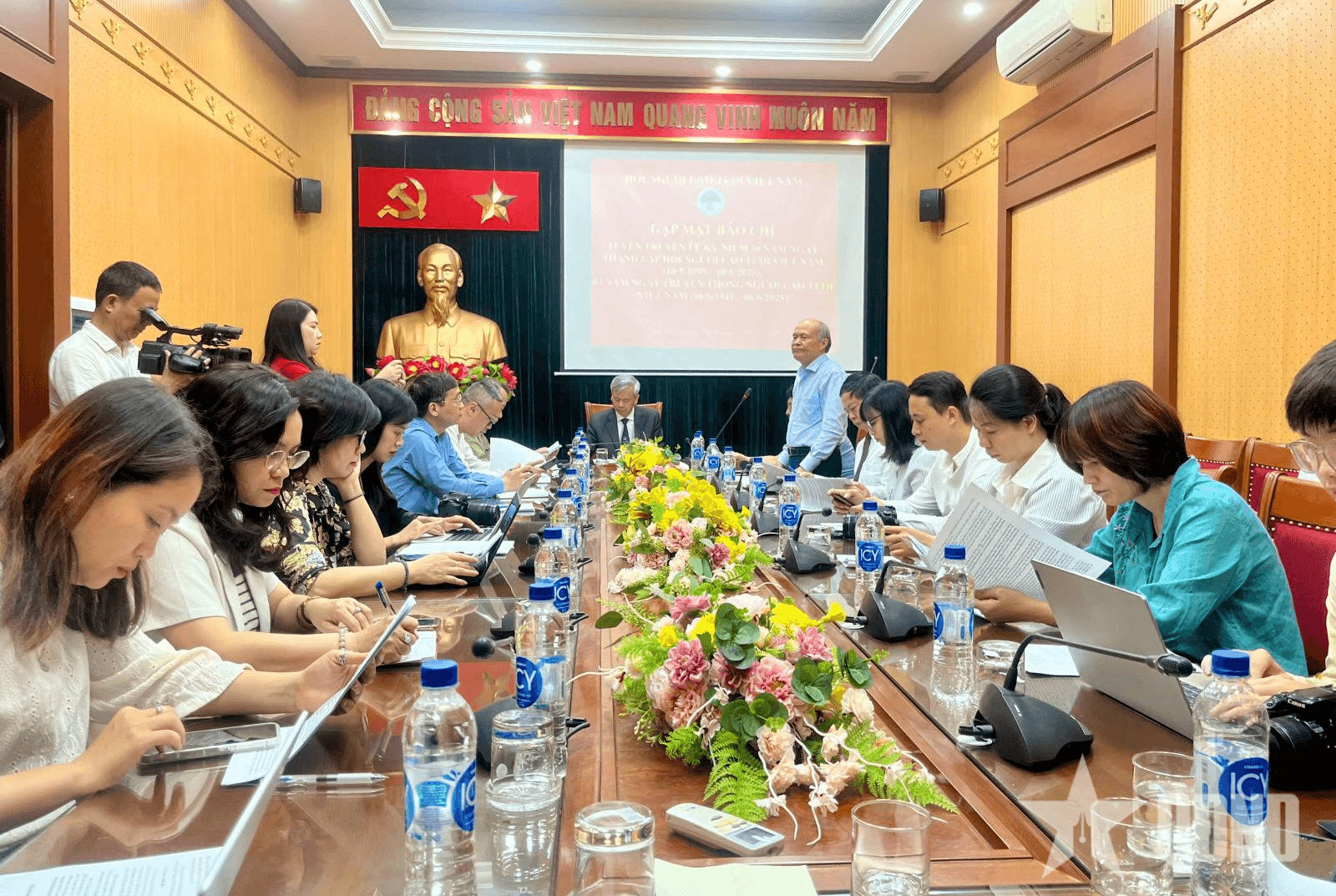 Nhiều hoạt động hướng đến Ngày truyền thống Người cao tuổi Việt Nam