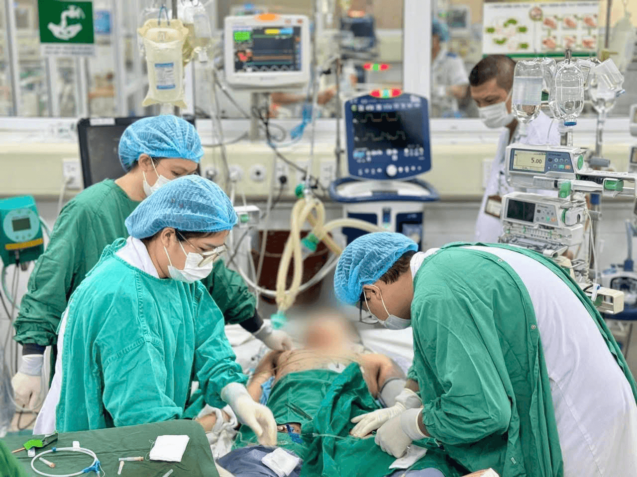 Một người tử vong, một người biến chứng nặng do mắc thủy đậu